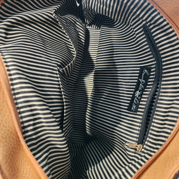 Beverly Hills Polo Club Purse | Brown / Coffee Brown | Medium Size - Picture 4 of 5